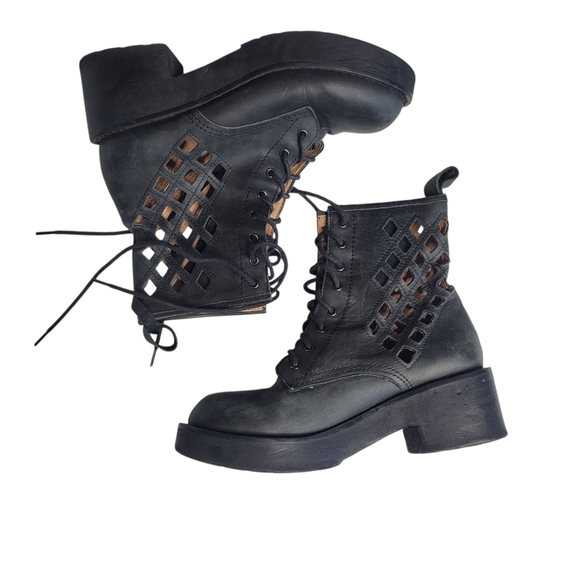 Nasty Gal X Jeffery Campbell Cut Out Pixel Ankle Boots Size 6.5 - Picture 2 of 7